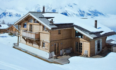 Exterior view of the chalet